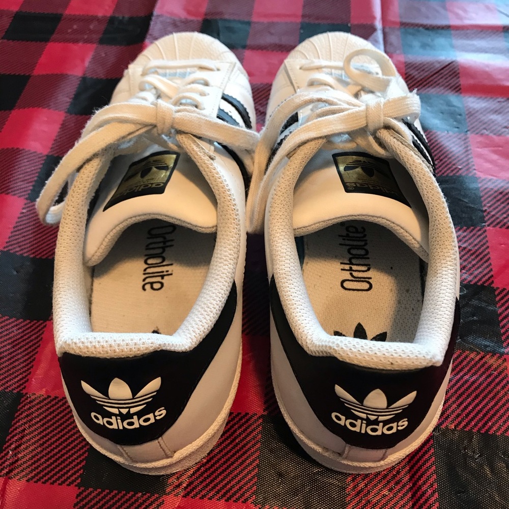 🌟🌟🌟Adidas Superstar🌟🌟🌟 - Picture 5 of 8